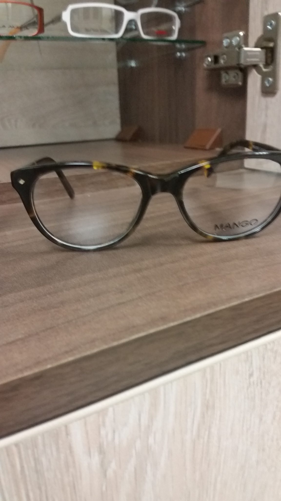 Stylish frames for the family